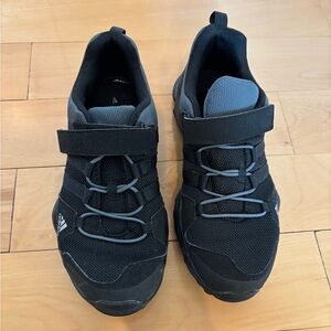 Adidas Outdoor Terrex - Kids Hiking Shoes. Size 5